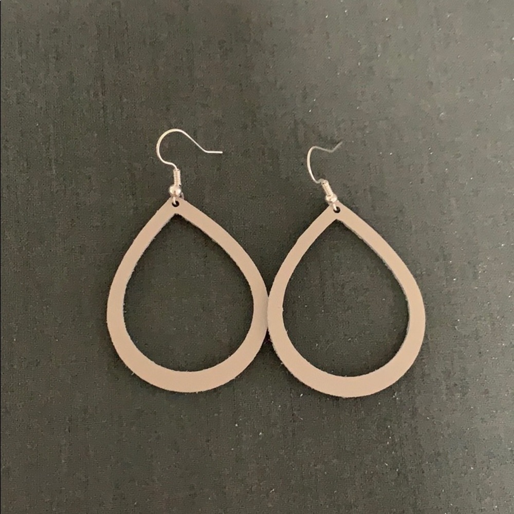 Tear Drop Earring
